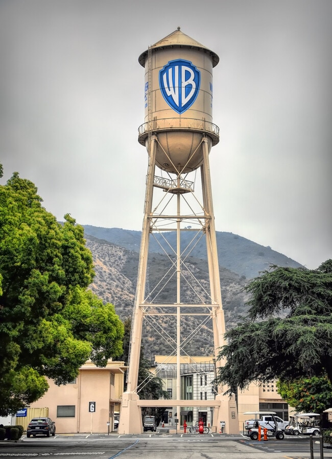 Photo - 355 N Maple St Unidad 242