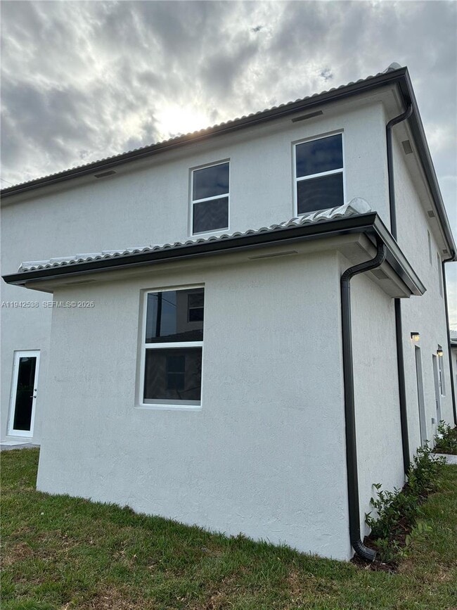 Photo - 16303 SW 147th Ave