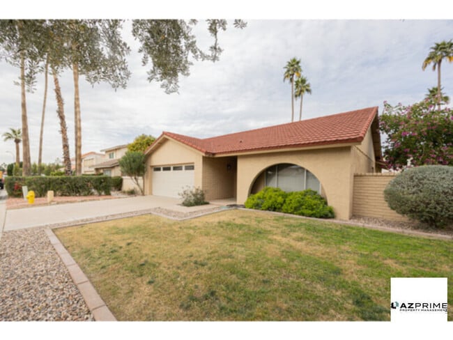 Photo - Thoughtful Finishes and Efficient Layout Make This Stunning 3/2 Tempe residence.