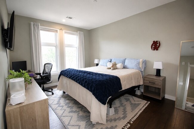 Photo - 45 Burnett St Unit 206