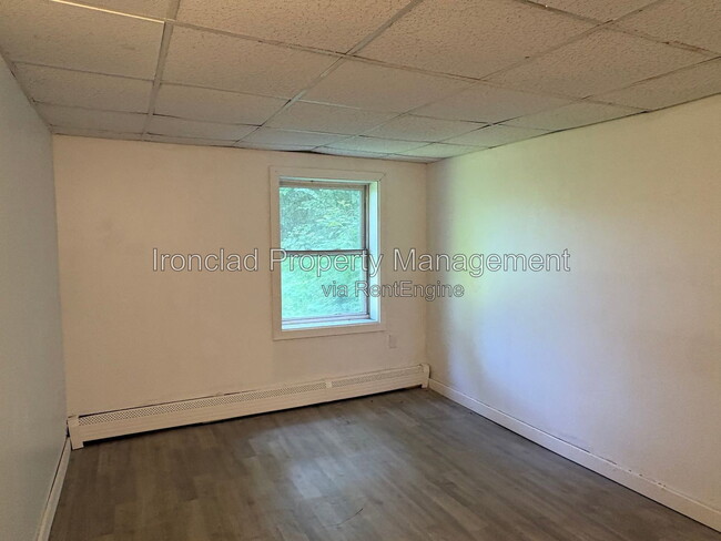 Building Photo - 80 Olive St Unit 1