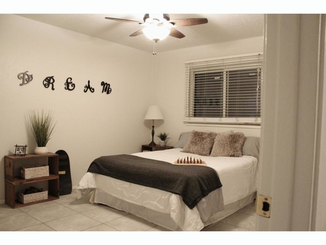 Photo - 1021 Alvarado Dr SE Unit C