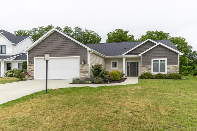 Building Photo - 2128 Freestone Pl