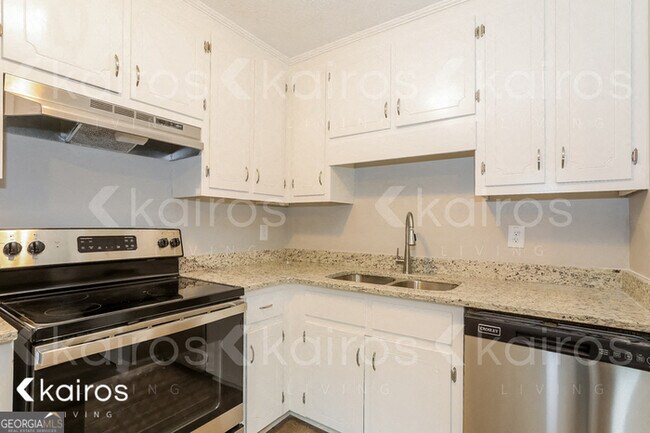 Photo - 415 Deer Park Dr