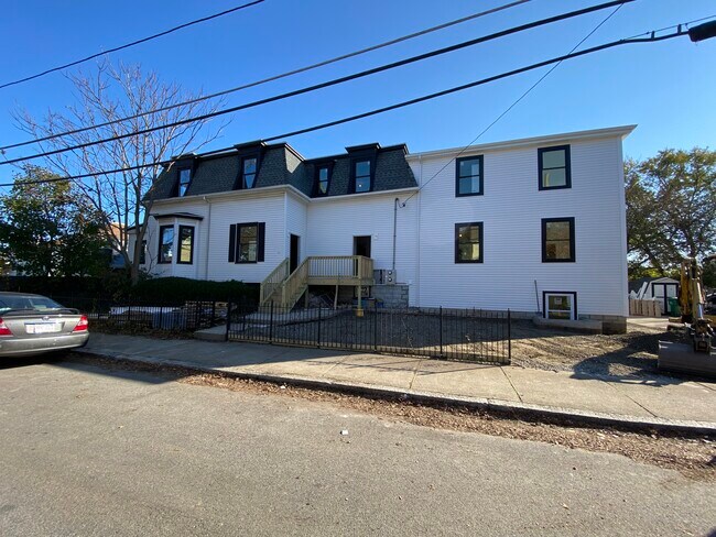 Front building - 8 Marion St Unit 1