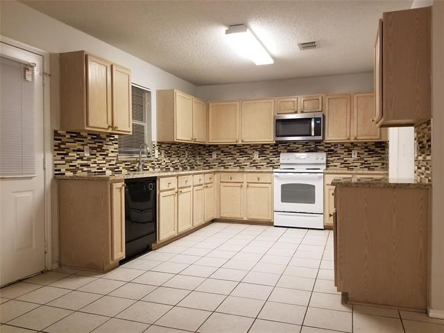 Photo - 4504 Cedar Crest Dr
