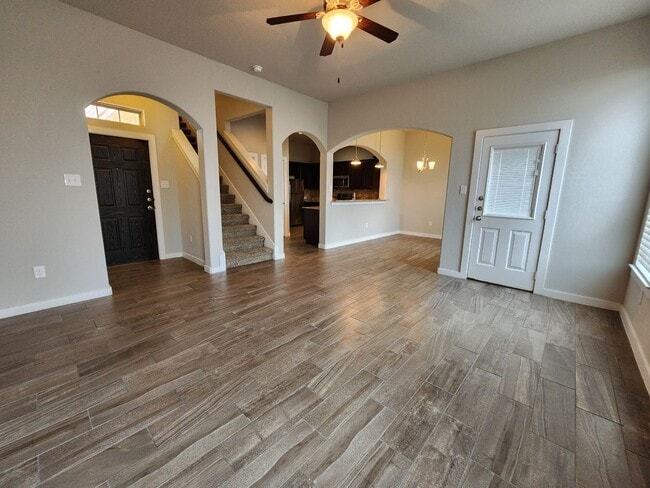 Photo - Large 3/2.5/2 in Creekside Crossing! Game Room + Balcony! Fridge Included / CISD