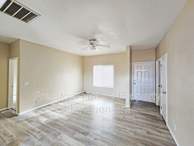 Photo - 1444 Star Rd