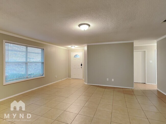 Photo - 4908 Thorn Hollow Dr