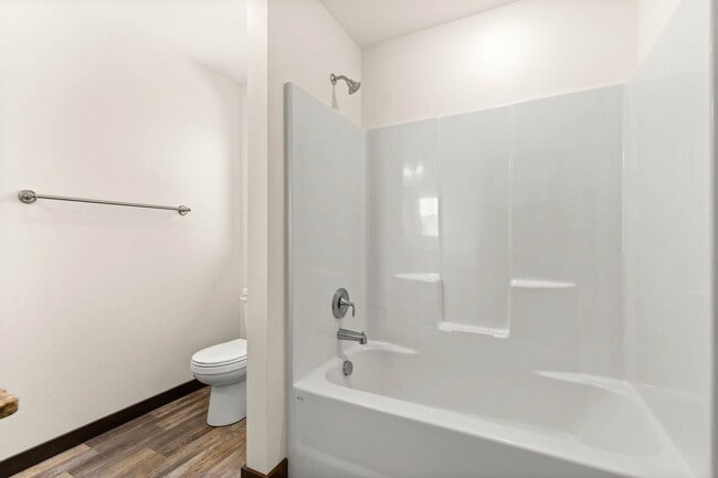 2-Story Urban Triplex at a modern communit... - 2-Story Urban Triplex at a modern communit...