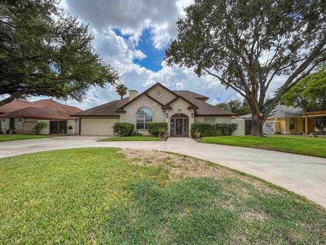 Building Photo - 809 Preston Dr