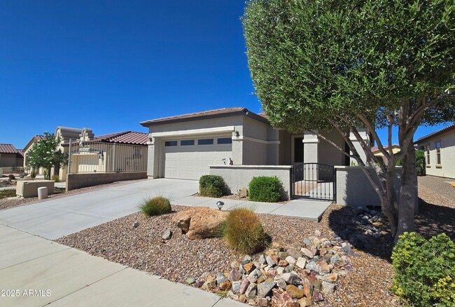 Photo - 17520 W Fairview St