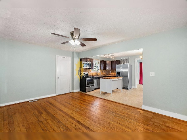 Photo - !!!wow!!! SIngle family home in Norfolk