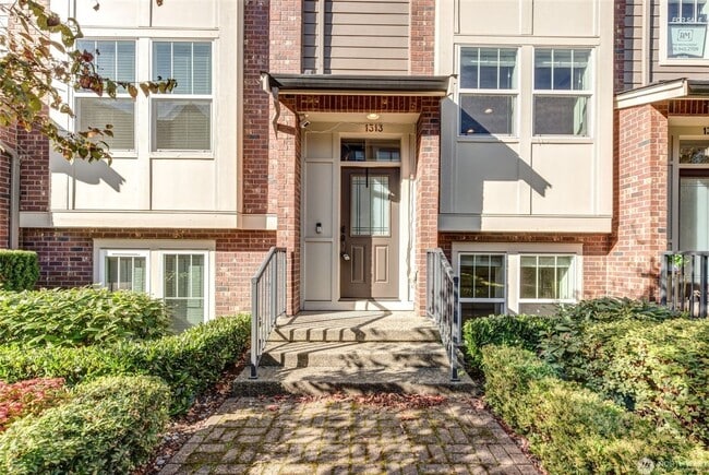 Photo - 1313 Brooklyn Walk NE