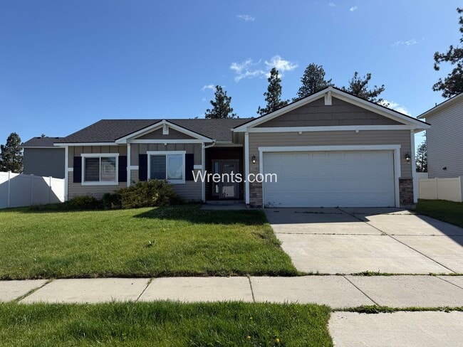 Building Photo - Beautiful Single-Level Living in a Desirable Spokane Community - New pictures coming soon!