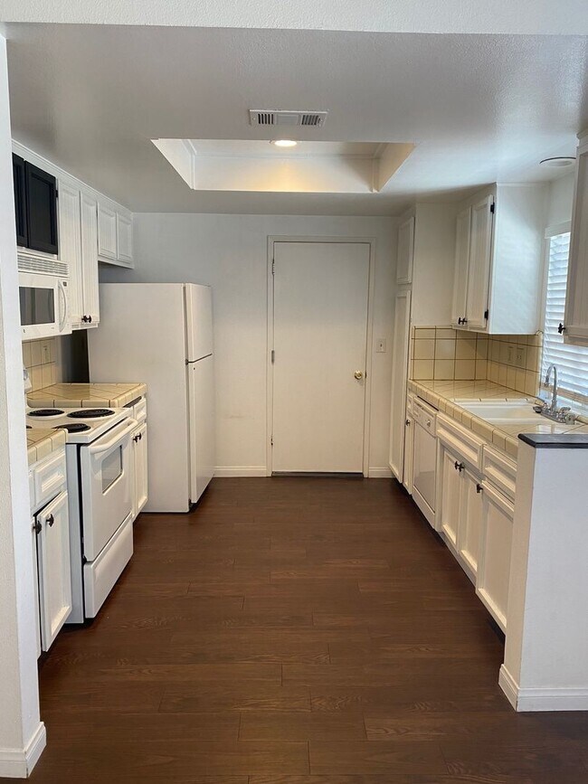 Photo - Ashe Rd Unidad 1