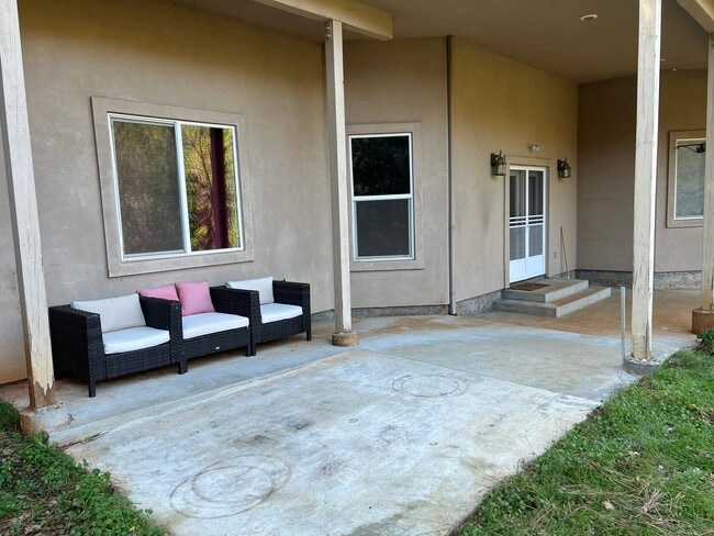 Photo - 10653 Douglas Ln