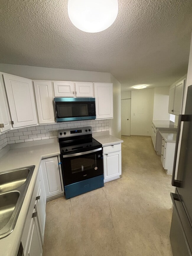 Photo - Plaza Point Apartments