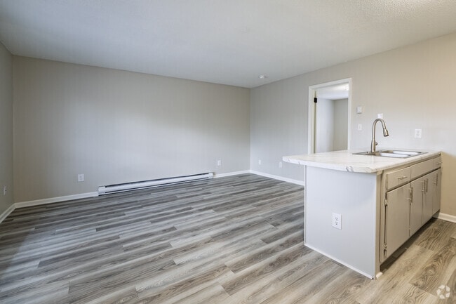 1BR, 1BA-630 SF Bronze Kitchen