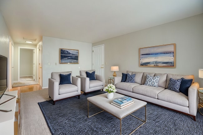 Building Photo - Veri on Sunnyview Rental
