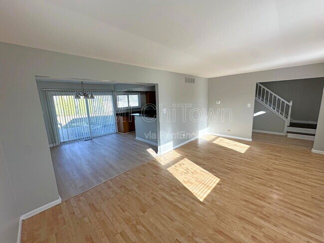 Photo - 908 Parker Dr