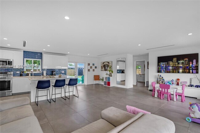 Photo - 10471 SW 164th St