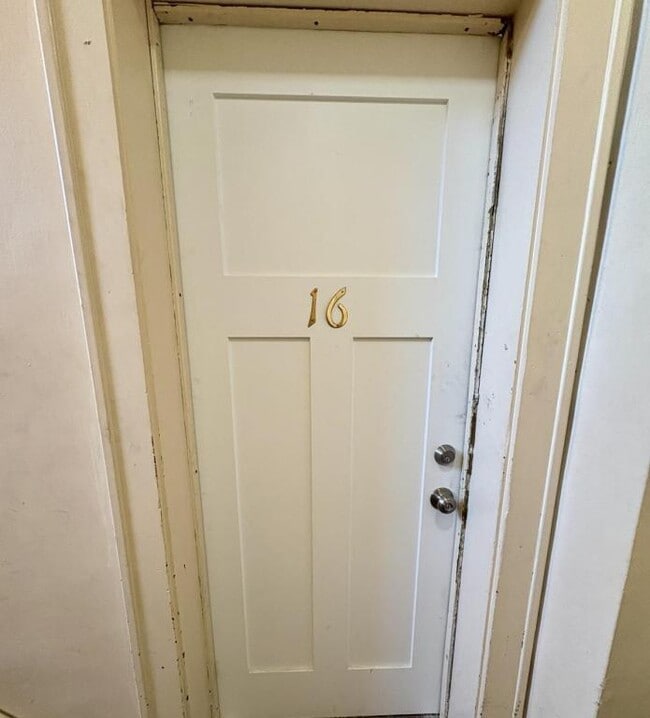 Photo - 16 N Richview Ave