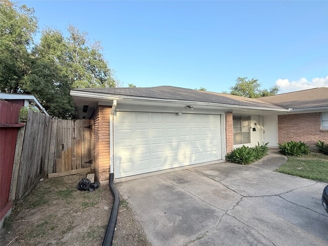 Photo - 11119 Atwell Dr