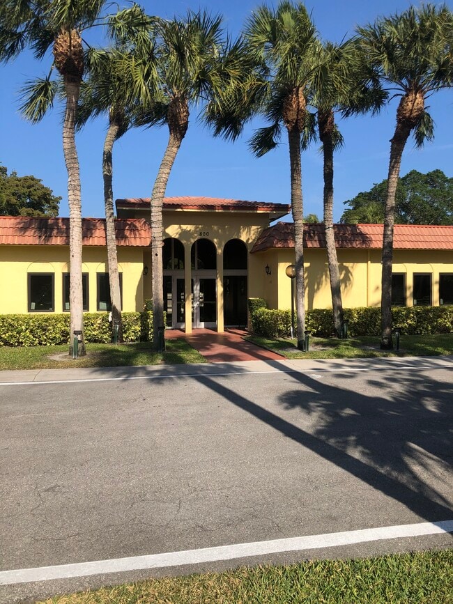 Photo - 866 SW 9th Street Cir Unit 205