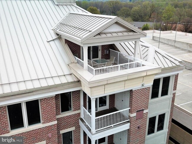 Building Photo - 10205 Wincopin Cir Unit 407 Rental