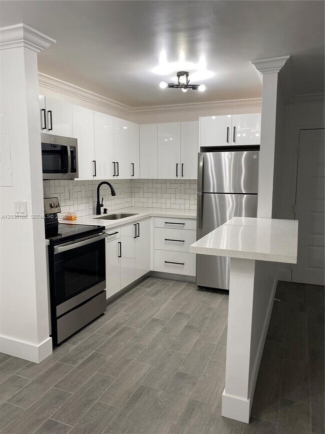 Photo - 15550 SW 80th St Unidad E-207