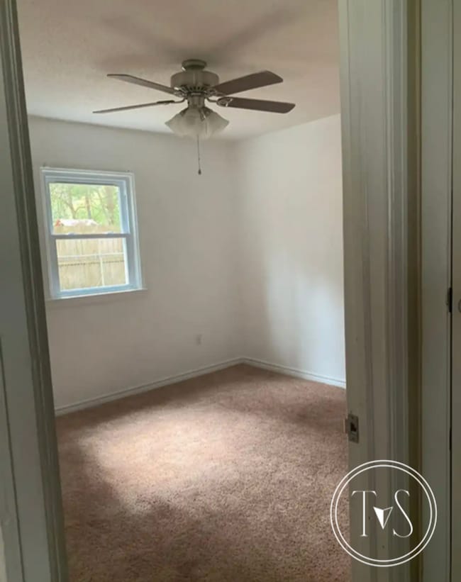 Photo - 412 Patton Rd