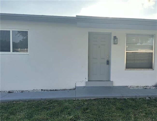 Photo - 6109 SW 30th St Unit 1