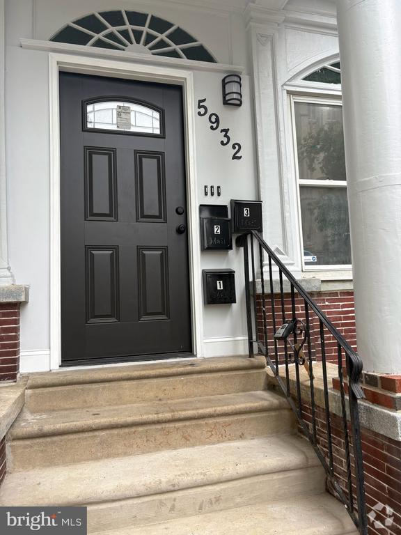 Building Photo - 5932 Walnut St Rental