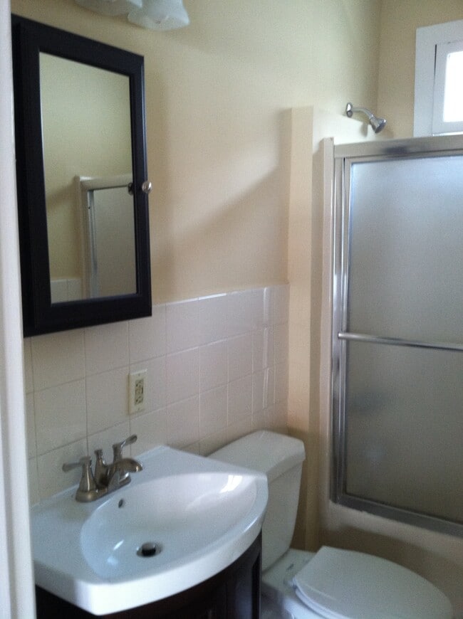 Photo - 120 Coming St Unidad A