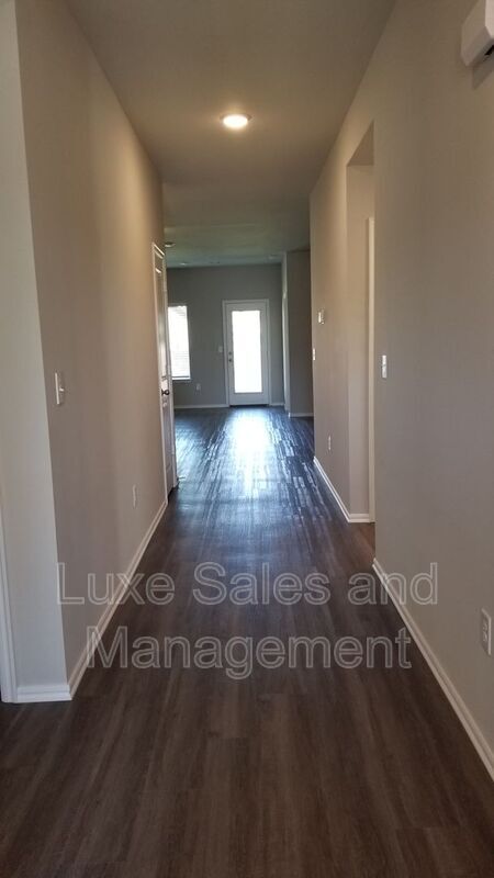 Photo - 3118 Debbie Ln