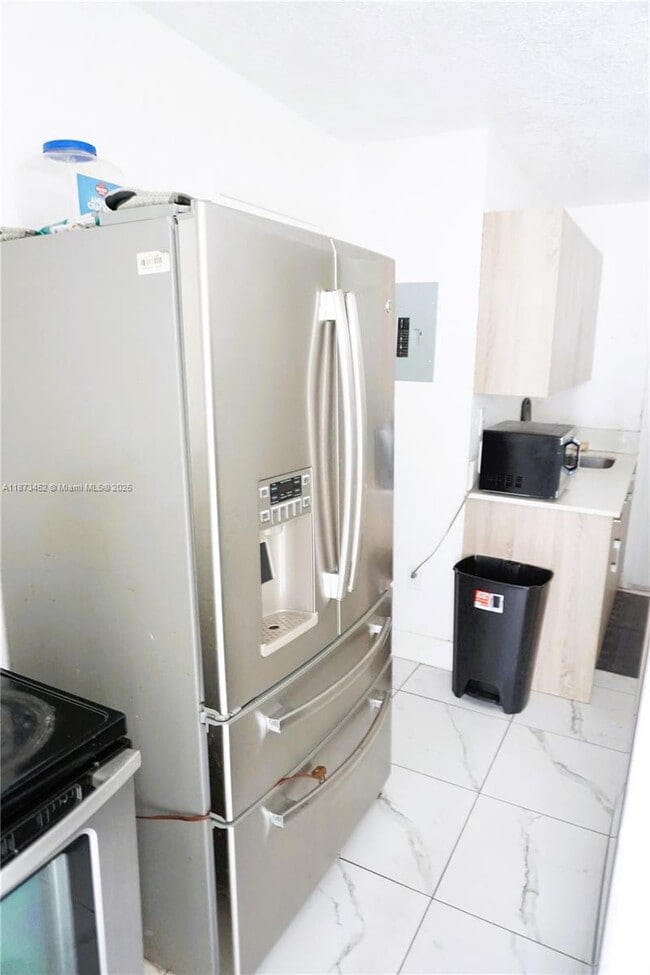 Photo - 1652 Madison St Unit 7