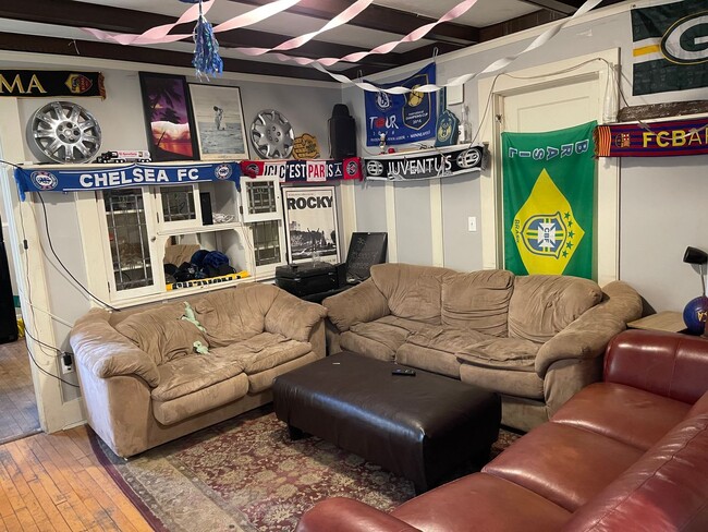 Building Photo - Maryland Lower near UWM