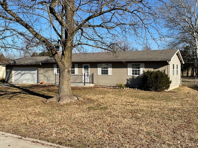 Building Photo - Rogersville Living at a great price .-COMING SOON