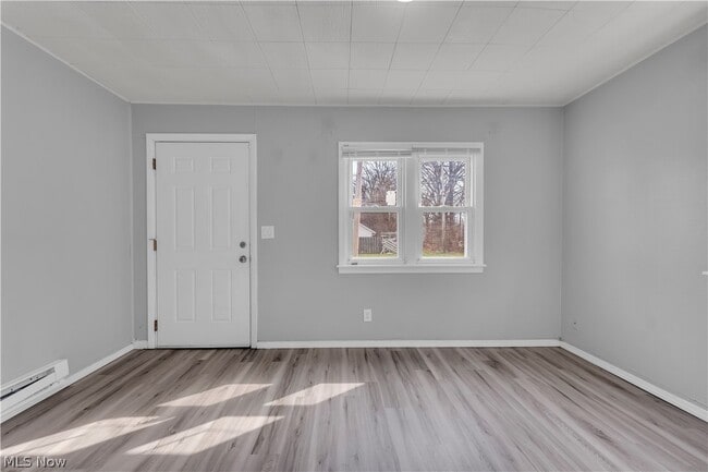 Photo - 1771 E 37th St Unidad 1771