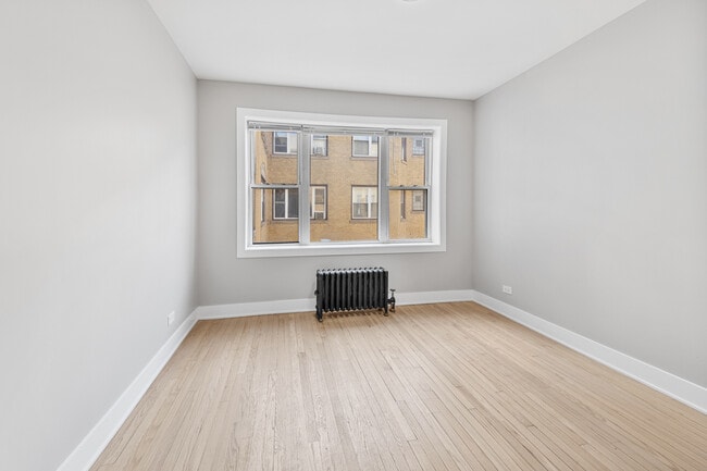 Photo - 7375 N Damen Ave Unidad H2