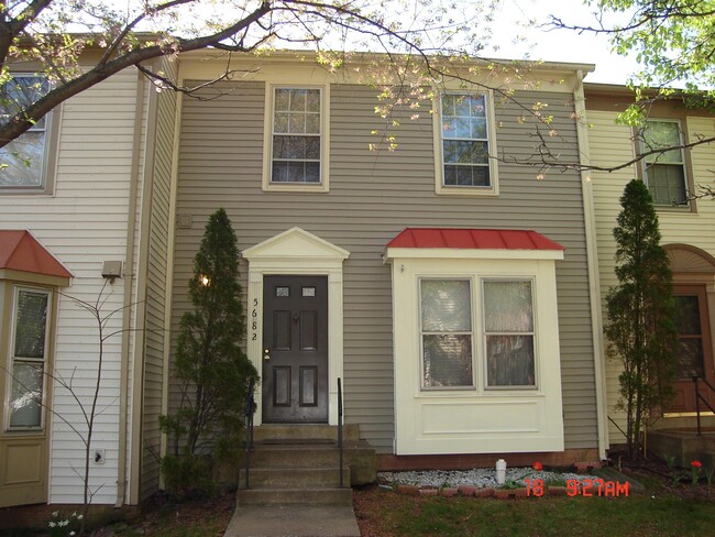 Photo - 5682 Cabells Mill Ct Townhome