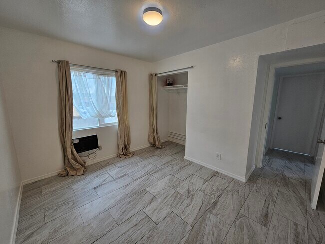 Photo - 2525 E Monroe St