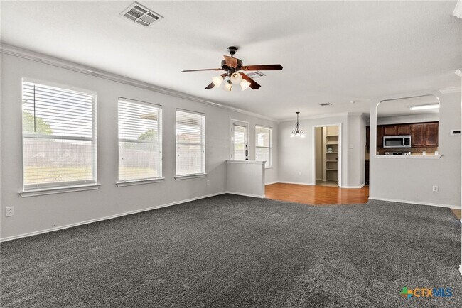 2002 Isabelle Dr