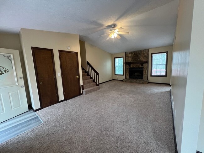 Photo - Great Split Level in Quiet Neighborhood!