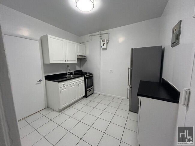 Building Photo - YORK AVENUE Rental