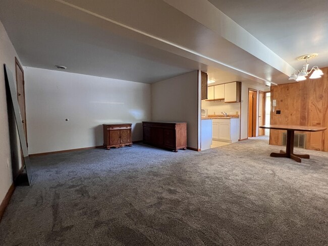 Photo - 4000 Parkway Dr