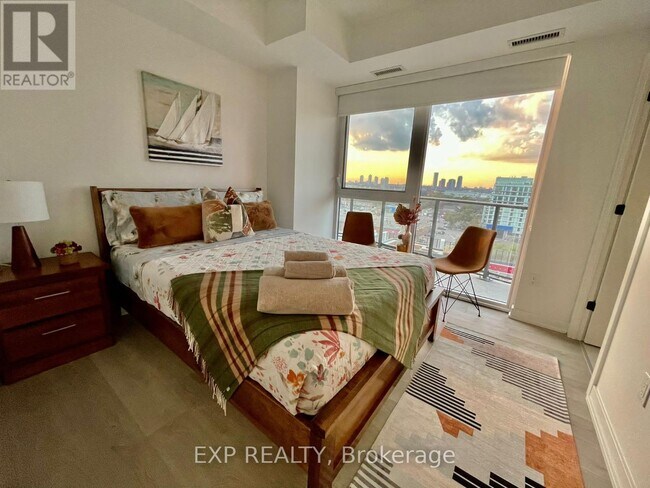 Photo - 36 Zorra St Unit 1903