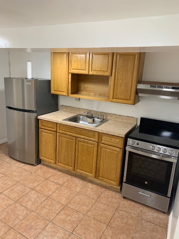 Building Photo - 447 Elton St Unit APT#3