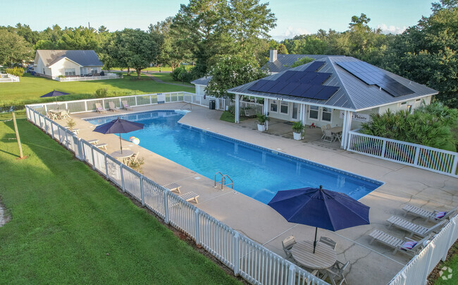 Building Photo - South Pointe Apartments and Homes